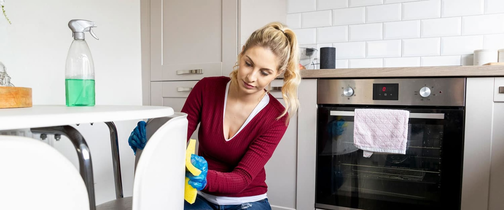 How long should a deep clean of a kitchen take?